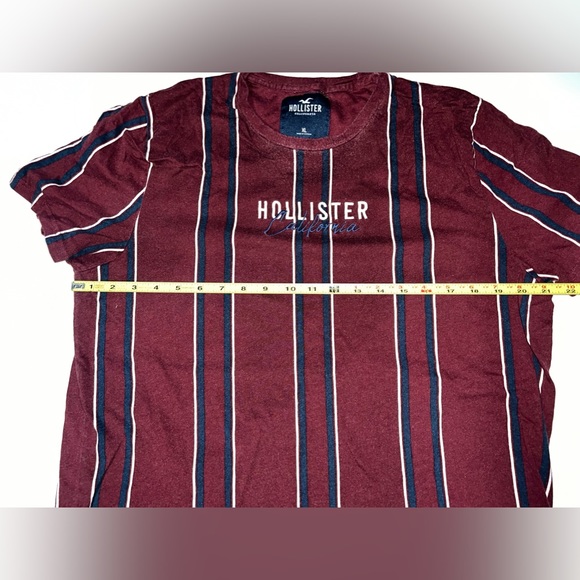 HOLLISTER Stripe Logo Graphic Tee - Picture 4 of 4